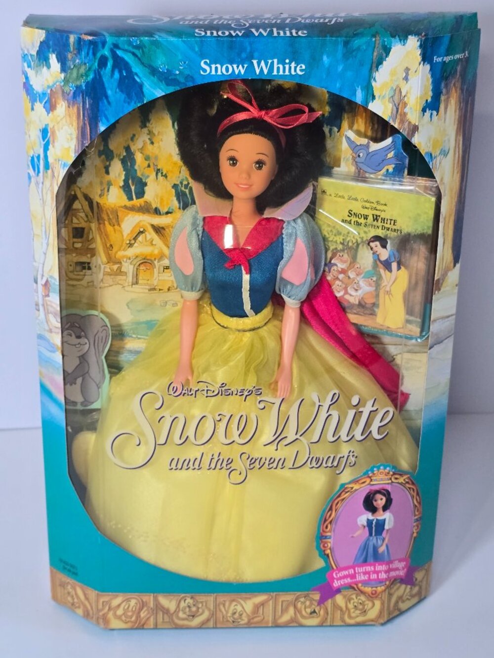 Vintage 1992 Walt Disney Snow White And The Seven Dwarfs Doll #7783 NIB - read